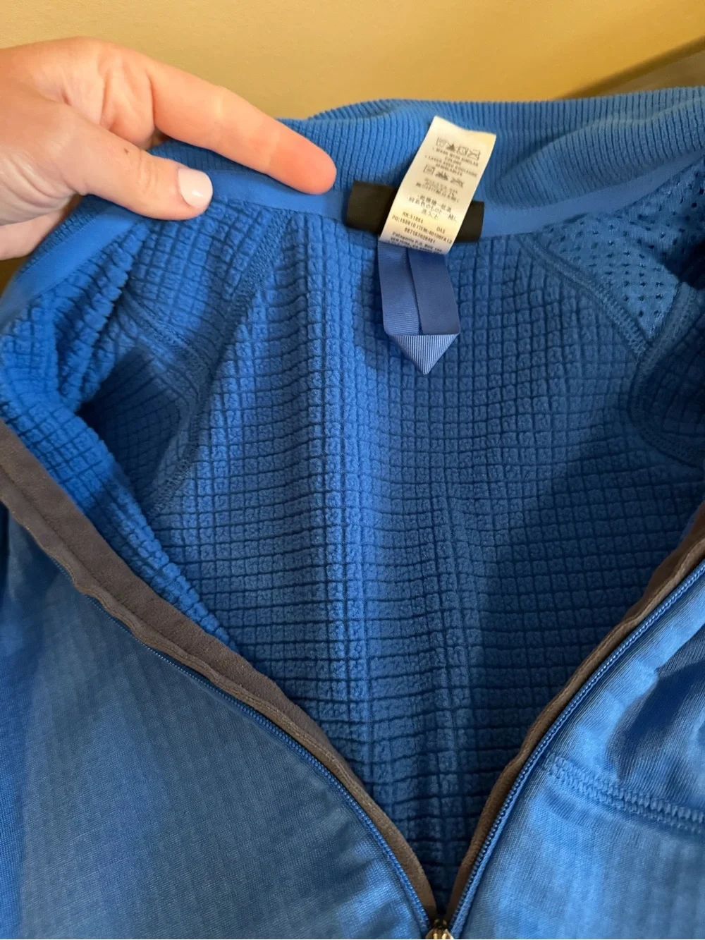 Patagonia Men's R1 Pullover